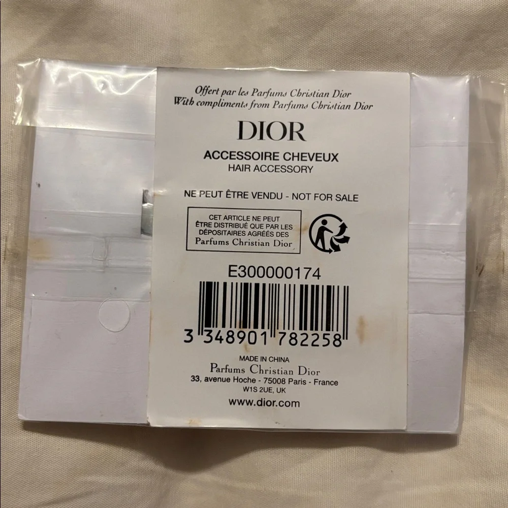 Dior GWP Pink Logo Hair Clips - Picture 2 of 2